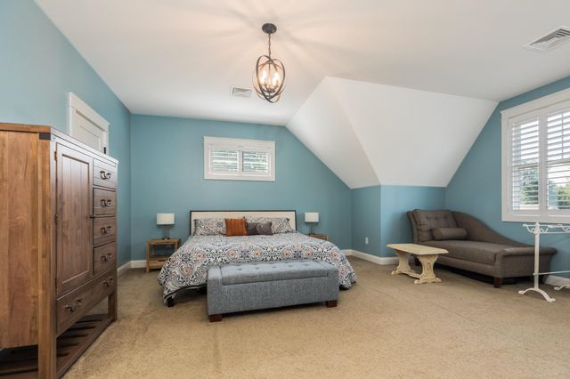 50 Laredo Lane, Rochester, NH 03868