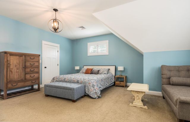 50 Laredo Lane, Rochester, NH 03868
