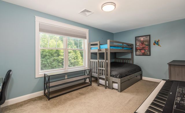 50 Laredo Lane, Rochester, NH 03868