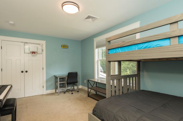 50 Laredo Lane, Rochester, NH 03868