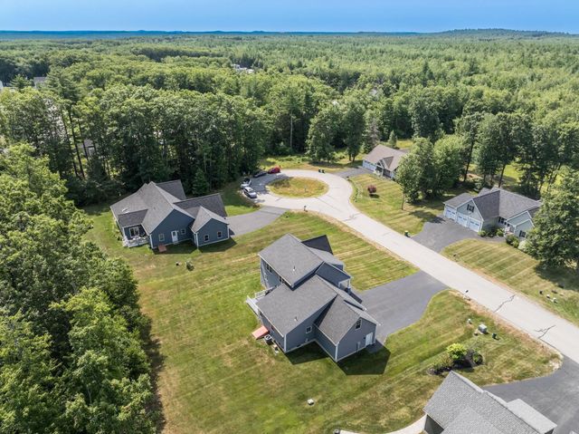 50 Laredo Lane, Rochester, NH 03868