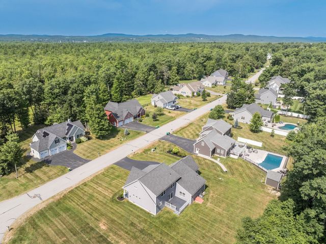 50 Laredo Lane, Rochester, NH 03868