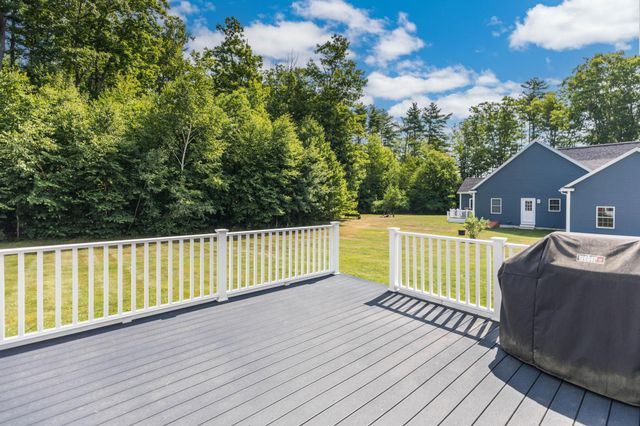 50 Laredo Lane, Rochester, NH 03868