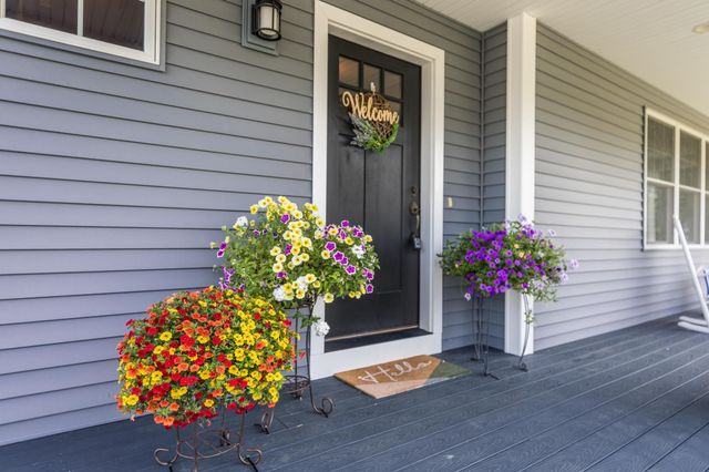 50 Laredo Lane, Rochester, NH 03868