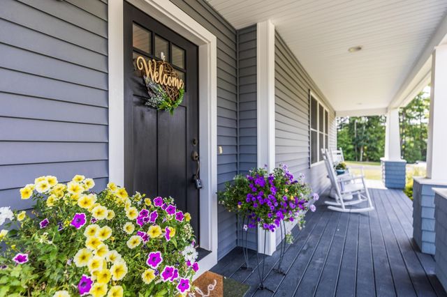 50 Laredo Lane, Rochester, NH 03868