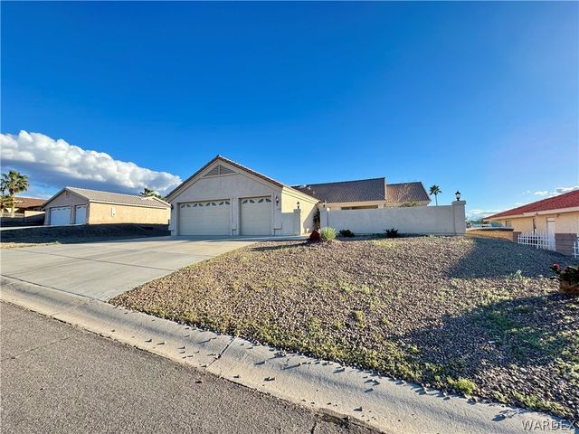 3468 Florence Avenue, Bullhead City, AZ 86429