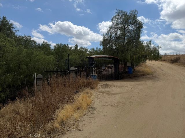 42520 Grama Rd, Aguanga, CA 92536