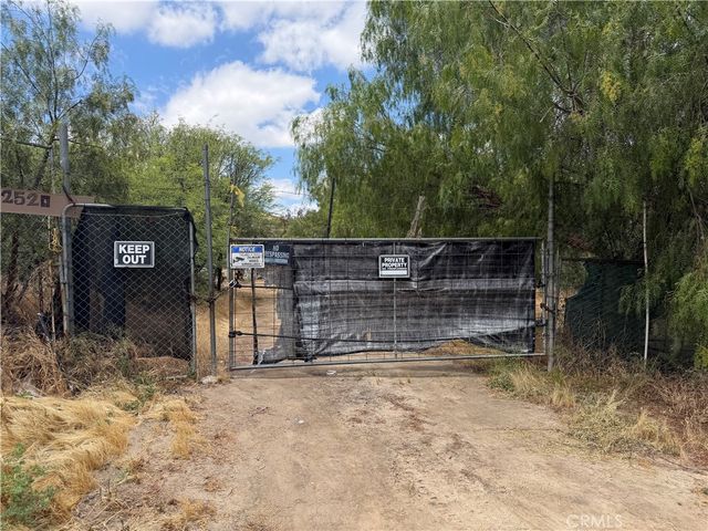 42520 Grama Rd, Aguanga, CA 92536