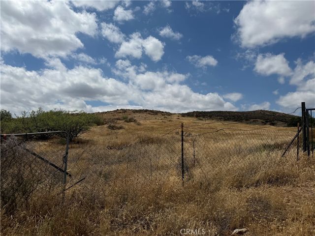 42520 Grama Rd, Aguanga, CA 92536