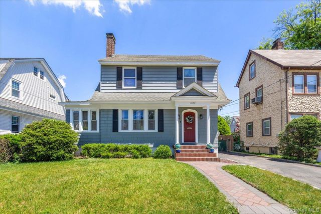 1072 Hunter Avenue, Pelham, NY 10803
