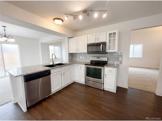 2332 Hyacinth Rd, Highlands Ranch, CO 80129