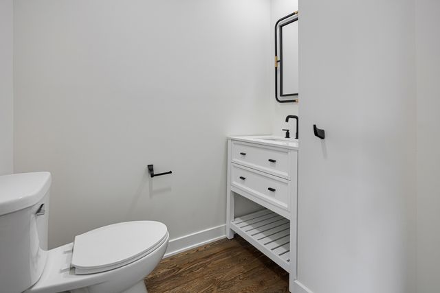 7727 New England Avenue, Burbank, IL 60459