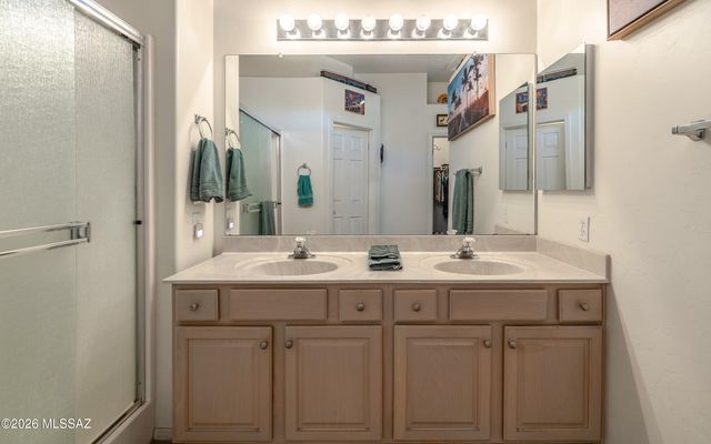 13537 N Holly Grape Drive, Marana, AZ 85658