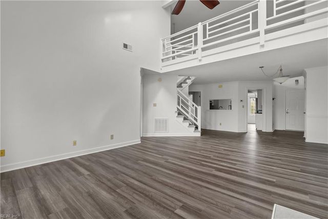 302 Mainsail Dr Unit 15, Hampton, VA 23664