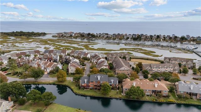 302 Mainsail Dr Unit 15, Hampton, VA 23664