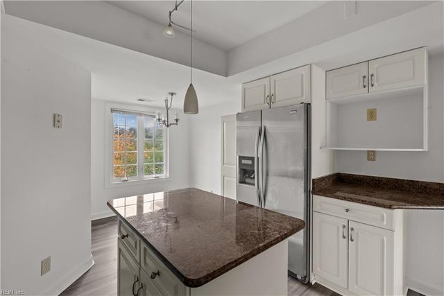 302 Mainsail Dr Unit 15, Hampton, VA 23664