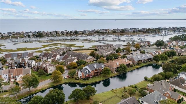 302 Mainsail Dr Unit 15, Hampton, VA 23664