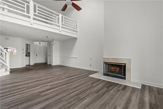 302 Mainsail Dr Unit 15, Hampton, VA 23664