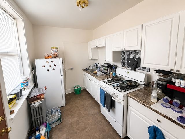 3012 W Warren Boulevard, Chicago, IL 60612