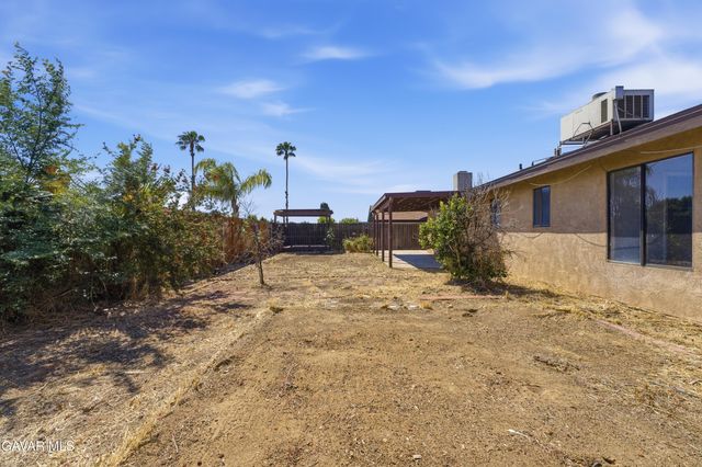 9237 Butternut Avenue, Bakersfield, CA 93306