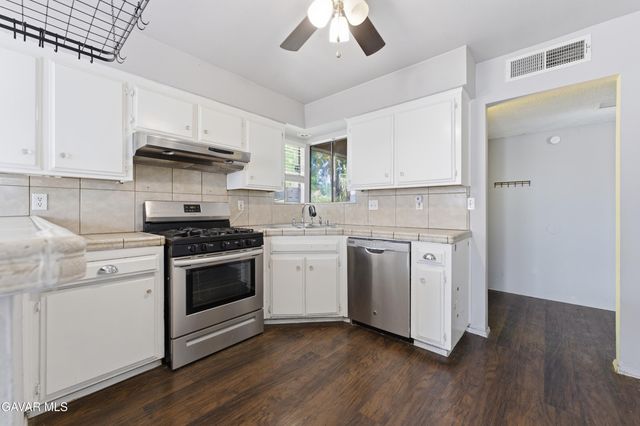 9237 Butternut Avenue, Bakersfield, CA 93306