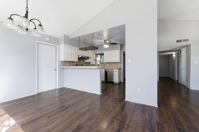9237 Butternut Avenue, Bakersfield, CA 93306