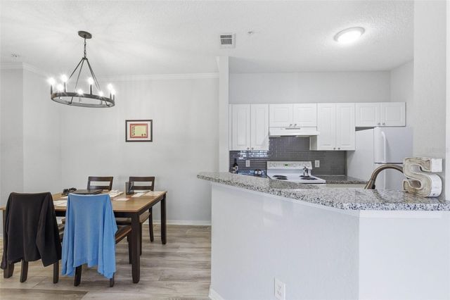 18001 RICHMOND PLACE DRIVE 613, Tampa, FL 33647