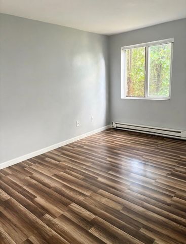 11 Gibbs F85, Worcester, MA 01607