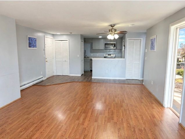 11 Gibbs F85, Worcester, MA 01607