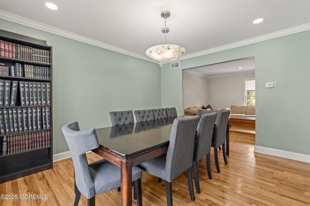 7 Linden Avenue, West Long Branch, NJ 07764