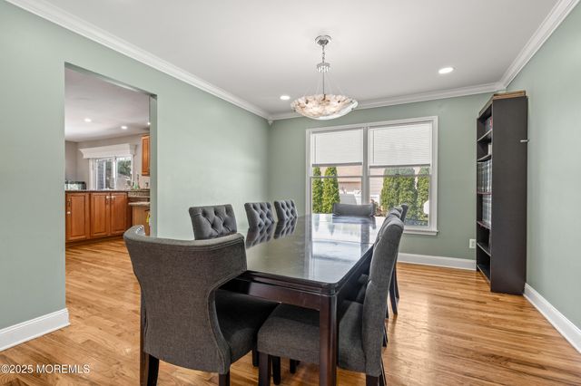 7 Linden Avenue, West Long Branch, NJ 07764