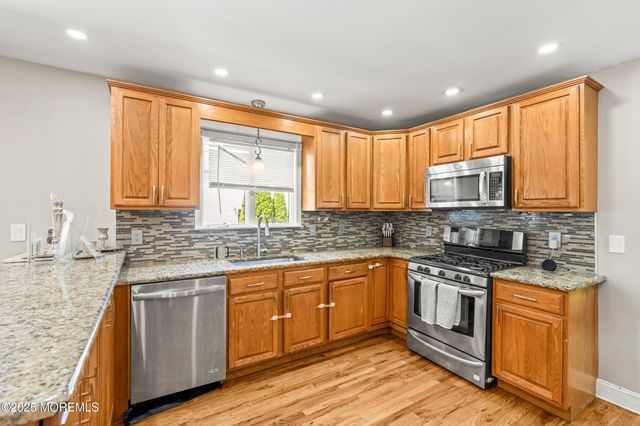 7 Linden Avenue, West Long Branch, NJ 07764