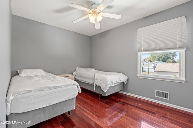 7 Linden Avenue, West Long Branch, NJ 07764