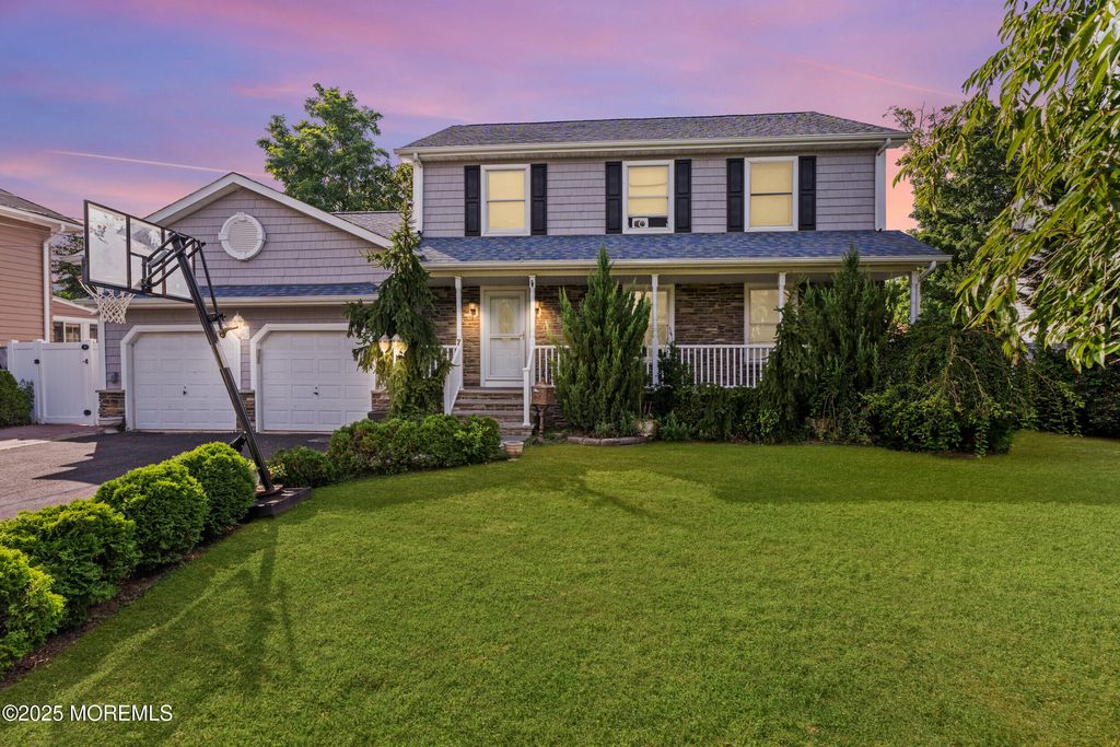 7 Linden Avenue, West Long Branch, NJ 07764