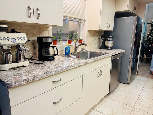 8970 LISMORE COURT, Weeki Wachee, FL 34614