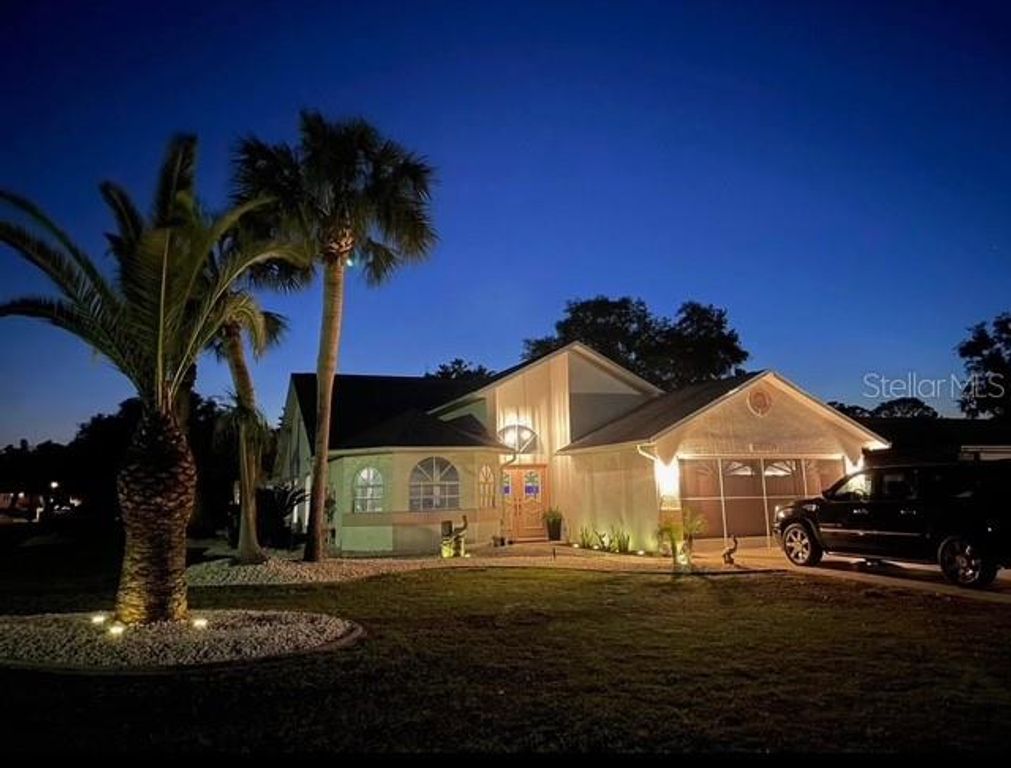 8970 LISMORE COURT, Weeki Wachee, FL 34614