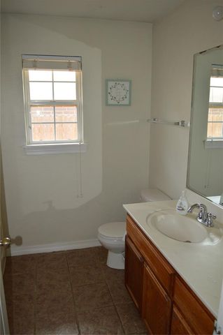 11600 SW 11 Street, Yukon, OK 73099
