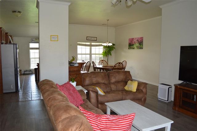11600 SW 11 Street, Yukon, OK 73099