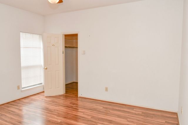 2901 Lois Lane, Rowlett, TX 75088