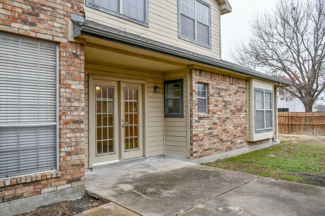 2901 Lois Lane, Rowlett, TX 75088
