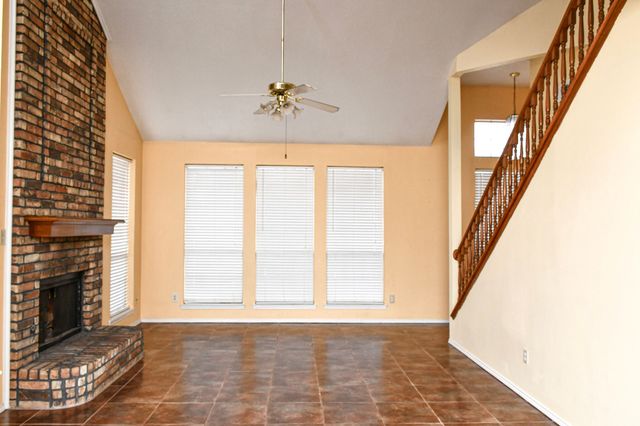 2901 Lois Lane, Rowlett, TX 75088