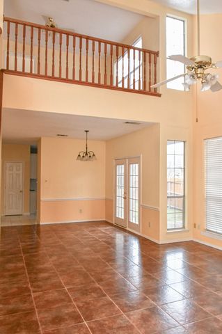 2901 Lois Lane, Rowlett, TX 75088