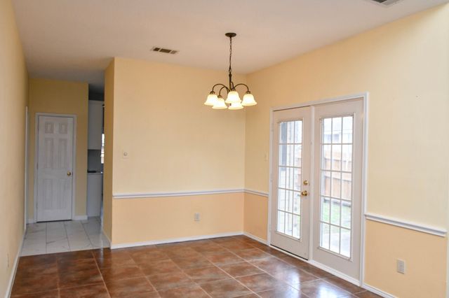 2901 Lois Lane, Rowlett, TX 75088