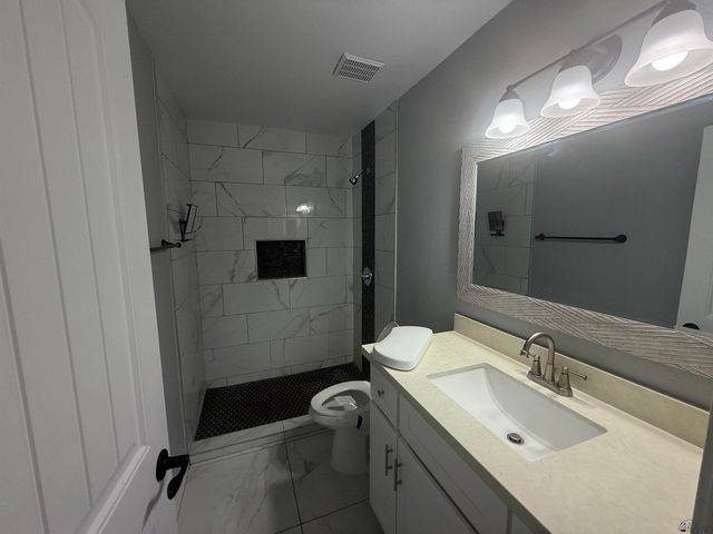 1249 S 40 Dr, Yuma, AZ 85364