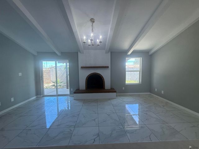 1249 S 40 Dr, Yuma, AZ 85364