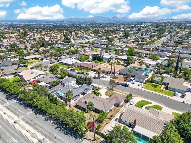 606 E Mesa, Rialto, CA 92376
