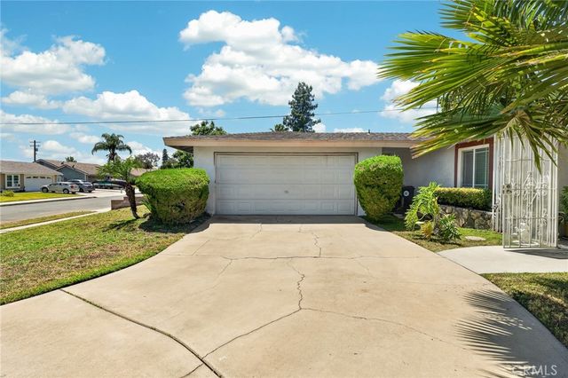 606 E Mesa, Rialto, CA 92376