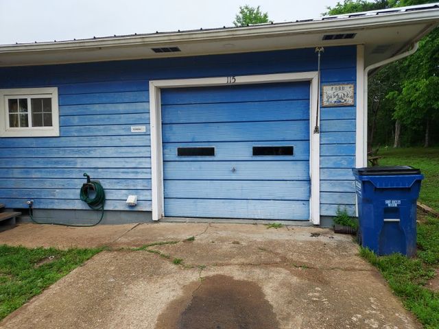 115 W Cardinal Lane Lane, Lead Hill, AR 72644