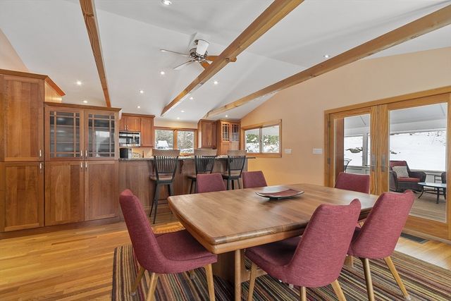 29 King Ln, Concord, MA 01742