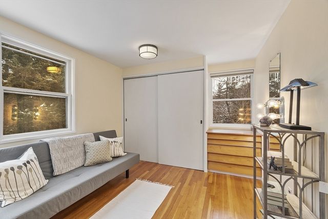 29 King Ln, Concord, MA 01742